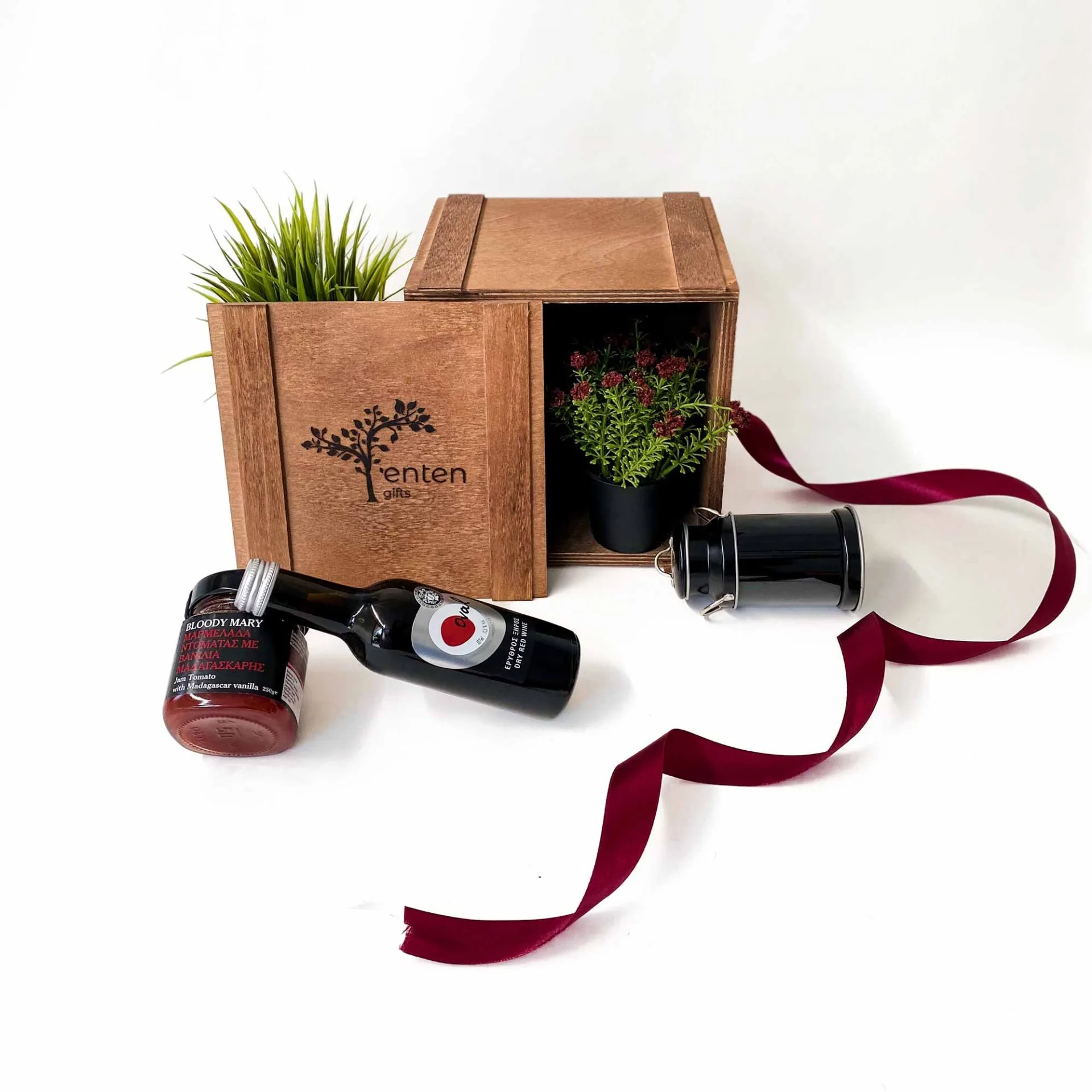 Christmas box red wine scaled Χριστουγεννιάτικα Εταιρικά Δώρα Ξύλινο κουτί δώρου με κρασί