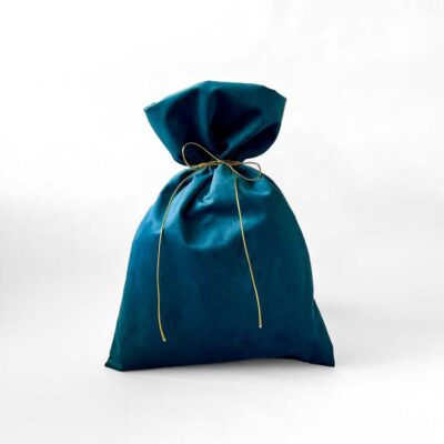 Μπλέ βελούδινο πουγκί