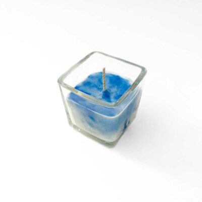 κερί με άσπρο και μπλέ χρώμα