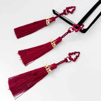 γούρι με φούντα και κρίκο δεντράκι