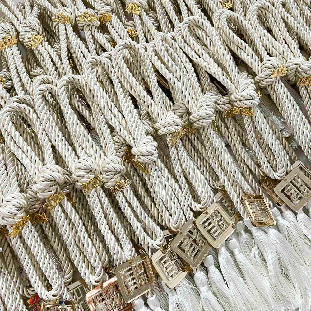 γούρι με κοπή σε Plexiglass