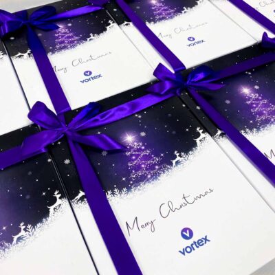 Custom κουτιά με λογοτυπηση