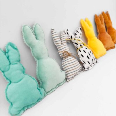 lagoudakia 1 Πασχαλινά αντικείμενα με λογοτύπηση