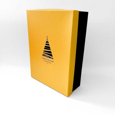 κίτρινο - μαύρο κουτί με μαύρο τύπωμα