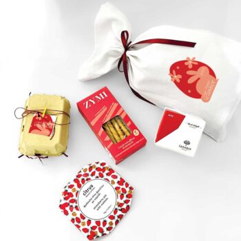 Σοκολατένια αυγουλάκια 120gr σε αυγοθήκη Κριτσίνια με σαφράν και κουρκουμά Λουκούμι τριαντάφυλλο Πίτα φρούτου με φράουλα και καρύδι Custom πουγκί