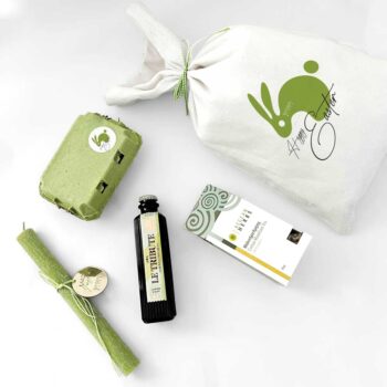 Σοκολατένια αυγουλάκια 120gr σε αυγοθήκη Olive lemonade 200ml Μαλοτήρα Κρήτης Λαμπάδα με custom διακοσμητικό Custom πουγκί