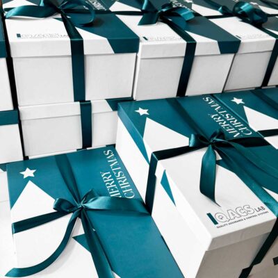 Χριστουγεννιάτικο luxury gift box με εταιρικό branding