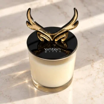 Αρωματικό κερί φυτικής προέλευσης με custom καπάκι με λογοτύπηση